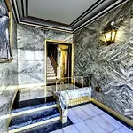 Lovelystay - Full Sky In Chiado * Lissabon