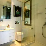 Lovelystay - Full Sky In Chiado