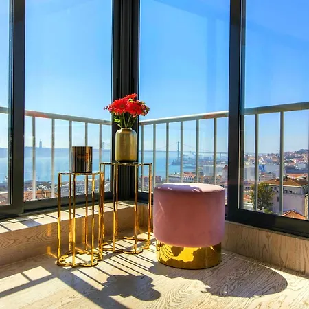 Appartamento Lovelystay - Full Sky In Chiado *